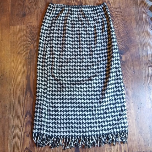 hopeless romantic Dresses & Skirts - Tan and Black Houndstooth Long Skirt with fridge